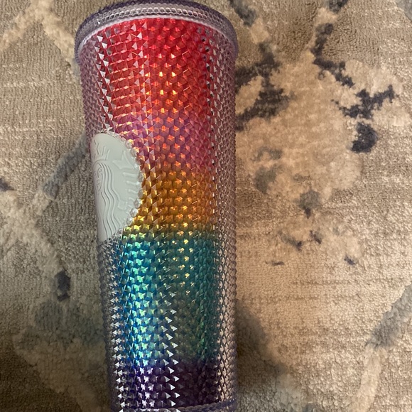 Studded Starbucks cup - Picture 3 of 4